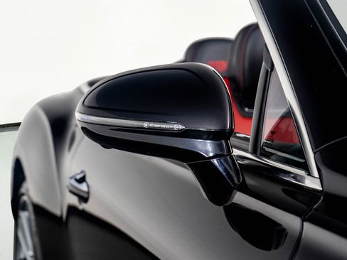 Used 2023 Bentley Continental GT V8 image 33