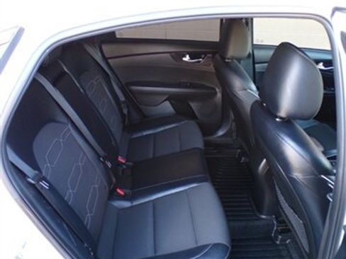 Used 2022 Kia Forte GT-Line w/ GT-Line Premium Package FWD image 22
