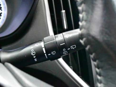 Used 2019 Subaru Forester Premium w/ All-Weather Package image 34