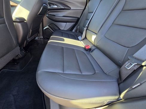 Used 2023 Chevrolet TrailBlazer ACTIV w/ Convenience Package image 11