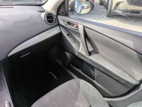 Used 2013 MAZDA MAZDA3 i Touring image 17