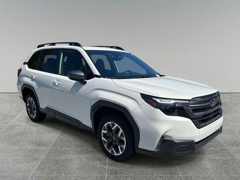 Used 2026 Subaru Forester Premium AWD/4WD image 7