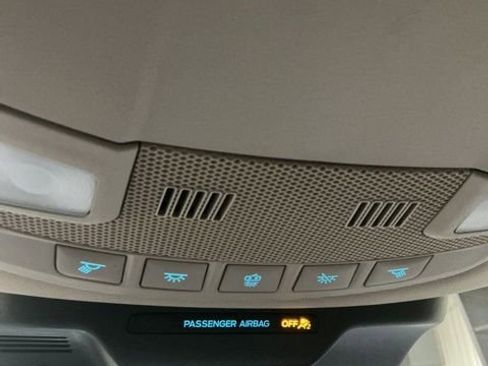 Used 2024 Ford Expedition XLT image 19