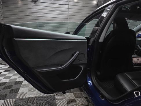 Used 2024 Tesla Model 3 Long Range AWD/4WD image 33
