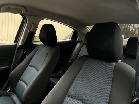 Used 2017 Toyota Yaris iA FWD image 12