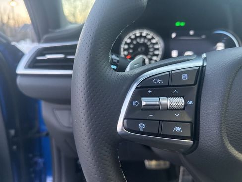 Used 2025 Genesis G70 2.5T w/ Sport Prestige Package image 16