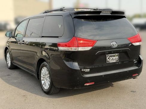 Used 2011 Toyota Sienna XLE w/ XLE Navigation Pkg FWD image 15