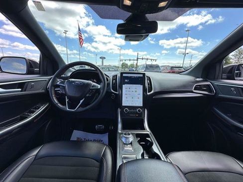 Used 2024 Ford Edge ST-Line w/ Class II Trailer Tow Package AWD/4WD image 14