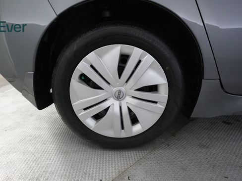 Used 2025 Nissan Leaf S FWD image 21