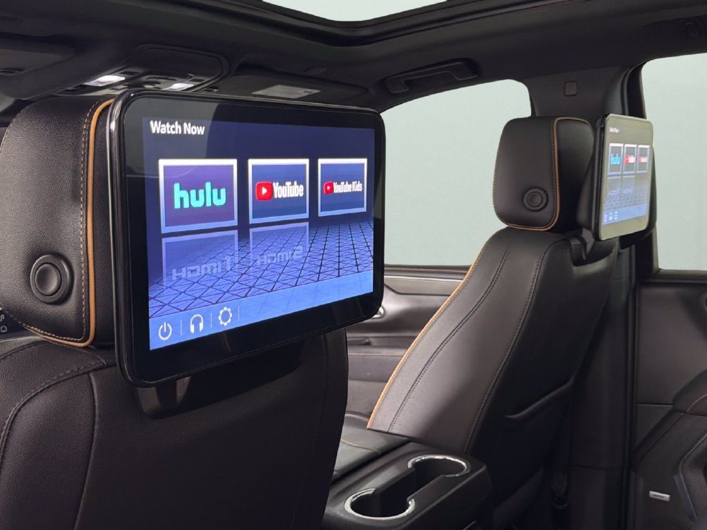 Used 2023 GMC Yukon AT4 AWD/4WD image 30