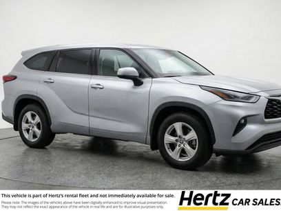 Used 2025 Toyota Highlander LE