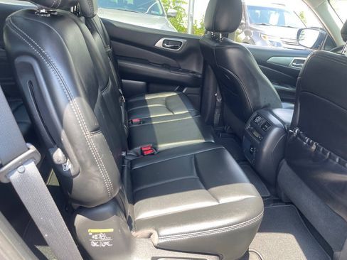 Used 2017 Nissan Pathfinder SL w/ SL Premium Package AWD/4WD image 32