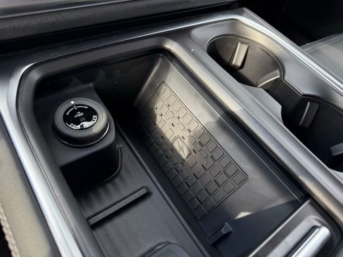 New 2025 Ford Expedition Platinum w/ Stealth Performance Package image 19