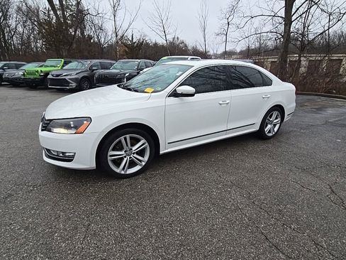 Used 2014 Volkswagen Passat TDI SE FWD image 2