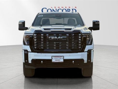 New 2026 GMC Sierra 3500 Denali Ultimate image 9