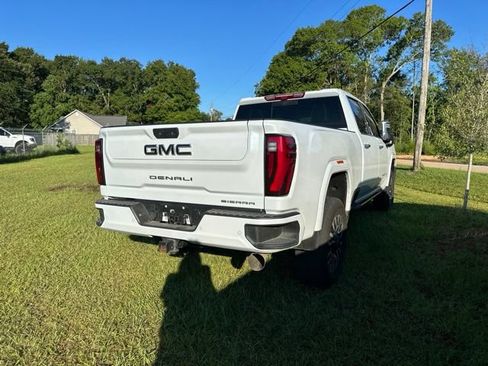 Used 2026 GMC Sierra 2500 Denali Ultimate AWD/4WD image 4