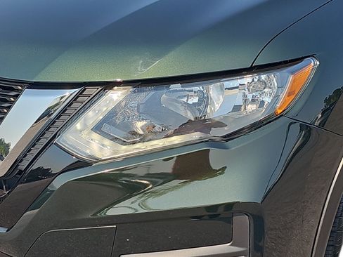 Used 2020 Nissan Rogue SL FWD image 51