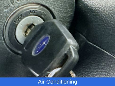 Used 2017 Subaru Crosstrek 2.0i Premium image 19