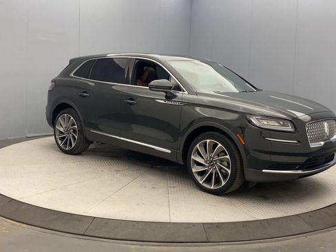 Used 2023 Lincoln Nautilus Reserve w/ Equipment Group 201A AWD/4WD image 7