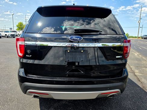 Used 2016 Ford Explorer XLT w/ Equipment Group 202A AWD/4WD image 4