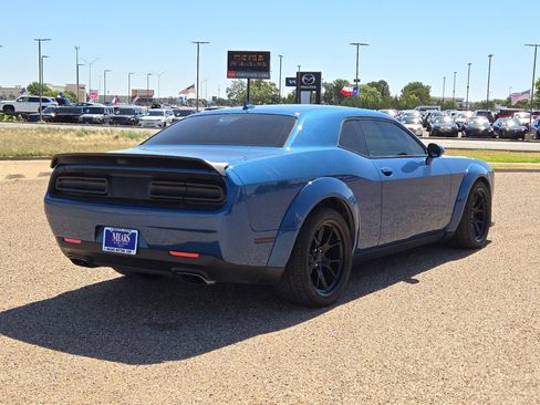 Used 2022 Dodge Challenger R/T Scat Pack RWD image 5