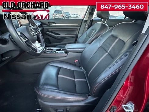 Used 2023 Nissan Altima 2.5 SR AWD/4WD image 10