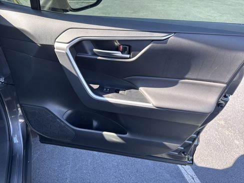 New 2025 Toyota RAV4 XLE w/ Convenience Package FWD image 34