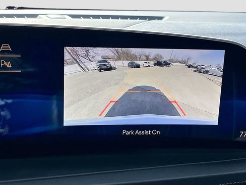 Used 2024 Cadillac XT4 Premium Luxury w/ Cold Weather Package image 13