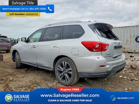 Used 2019 Nissan Pathfinder Platinum image 3