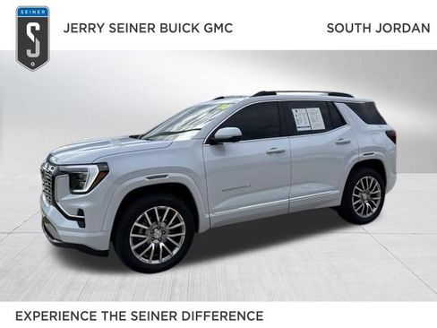 Used 2026 GMC Terrain Denali AWD/4WD image 1