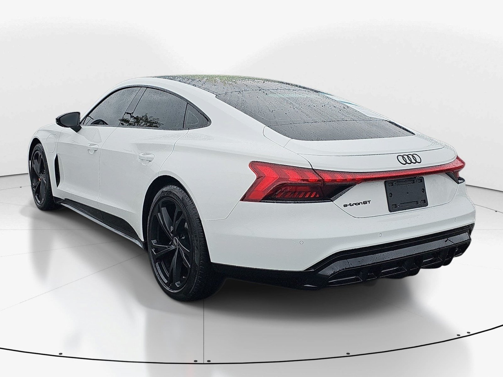 Used 2024 Audi e-tron GT Premium Plus AWD/4WD image 6