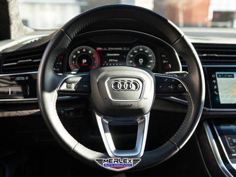 Used 2020 Audi Q8 Prestige w/ Prestige Package image 23