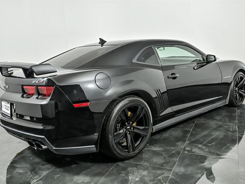 Used 2013 Chevrolet Camaro ZL1 RWD image 8