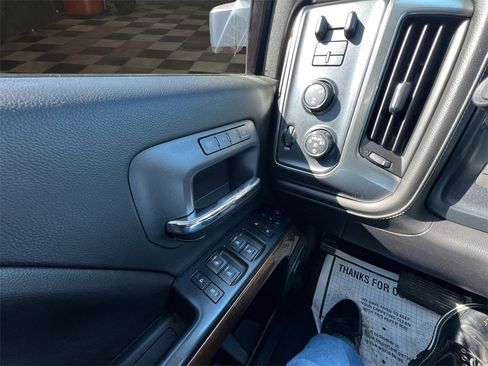 Used 2016 Chevrolet Silverado 2500 LTZ w/ LTZ Plus Package image 22