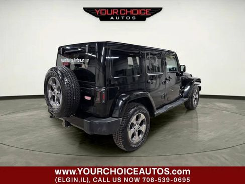 Used 2016 Jeep Wrangler Unlimited Sahara AWD/4WD image 7