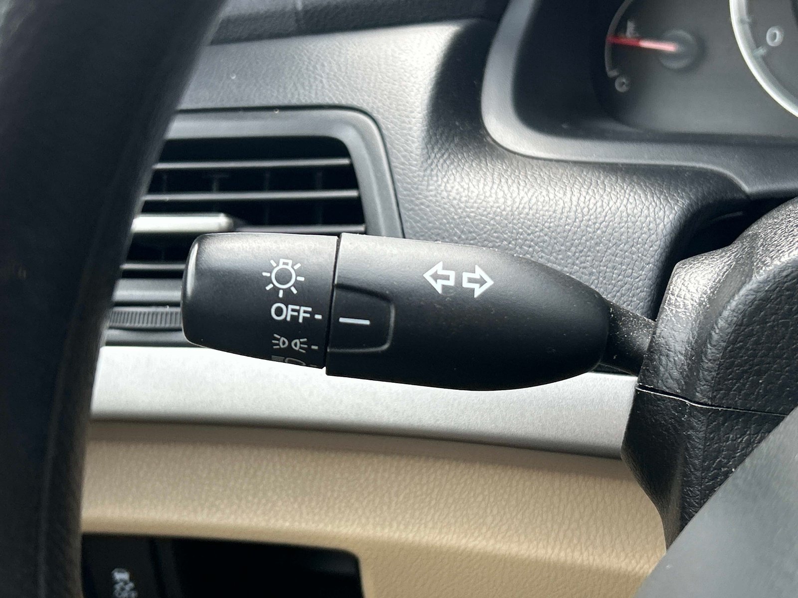 Used 2012 Honda Accord LX image 26