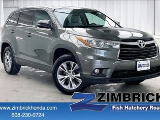 Used 2015 Toyota Highlander XLE AWD/4WD video 1
