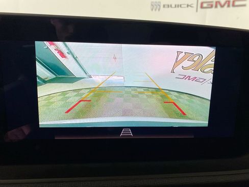 Certified 2024 Buick Envista Preferred w/ Convenience I Package image 17