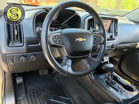 Used 2015 Chevrolet Colorado Z71 image 20