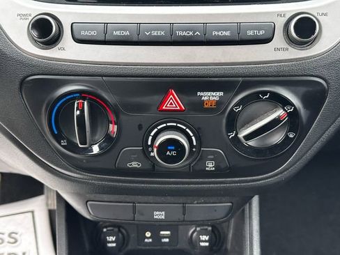 Used 2019 Hyundai Accent SE image 17