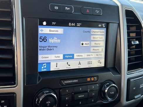 Used 2019 Ford F250 Lariat w/ Chrome Package image 18