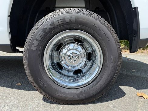 Used 2024 RAM 3500 Tradesman w/ Chrome Appearance Group image 14