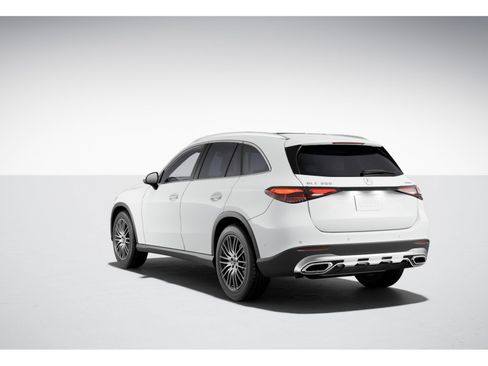 Used 2023 Mercedes-Benz GLC 300 4MATIC image 12