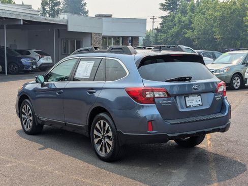 Used 2016 Subaru Outback 2.5i Limited w/ Popular Package #4 AWD/4WD image 3