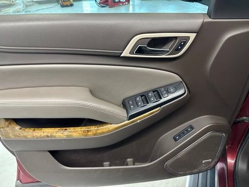 Used 2017 GMC Yukon Denali AWD/4WD image 21