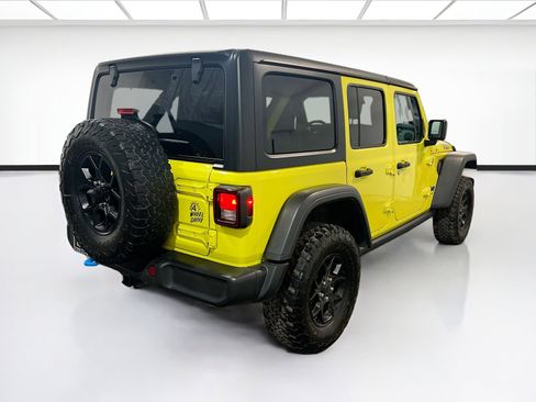 Used 2024 Jeep Wrangler Unlimited AWD/4WD image 4