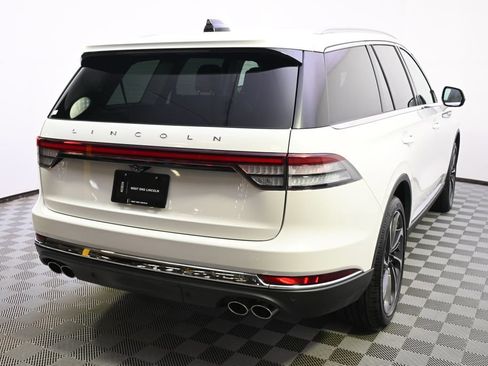 New 2026 Lincoln Aviator Reserve image 6