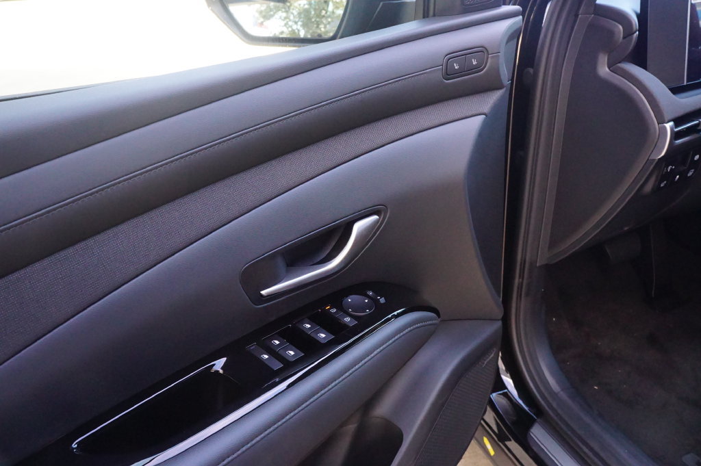 New 2026 Hyundai Tucson Limited AWD/4WD image 15