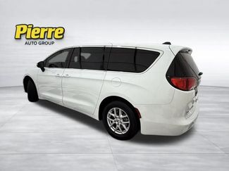 Used 2023 Chrysler Voyager LX video 2