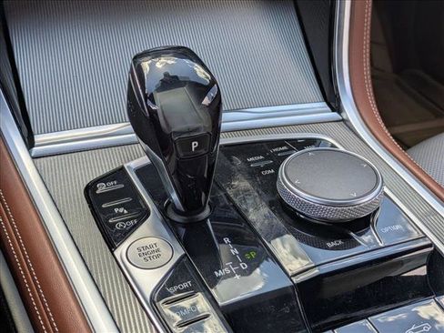 Used 2020 BMW M850i xDrive Convertible image 11